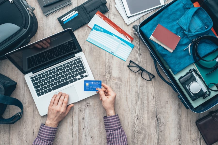 7 Ways to Protect Yourself from Credit Card Theft while Travelling
