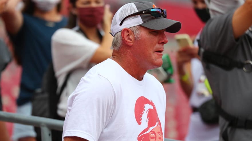 Ryan Jensen Frustrated Favre Was Allowed At Bucs Game Yardbarker The road to $70k start today😤. yardbarker com