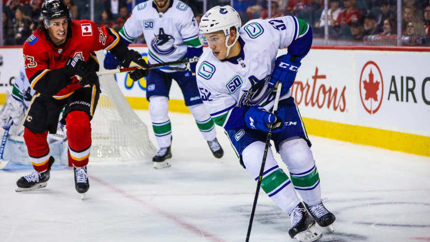 Canucks Prospect Spotlight Jett Woo Yardbarker