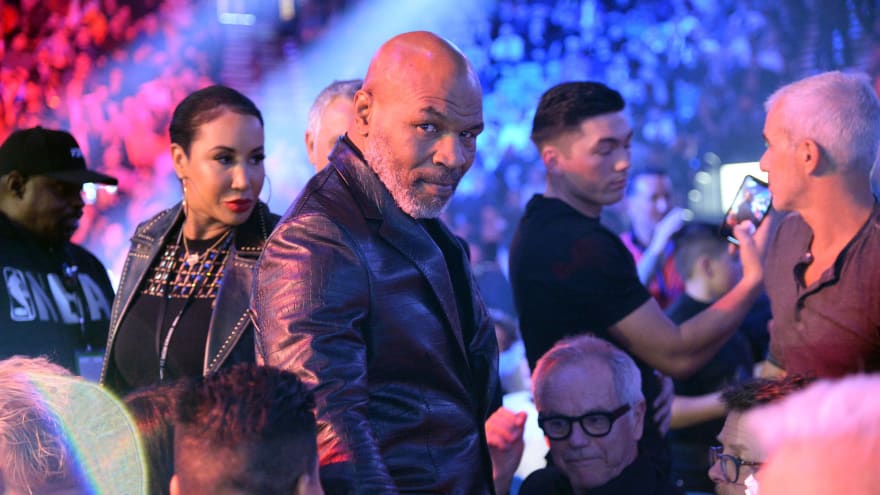 Mike Tyson Shades Roy Jones Jr In Statement About Fight Postponement Yardbarker