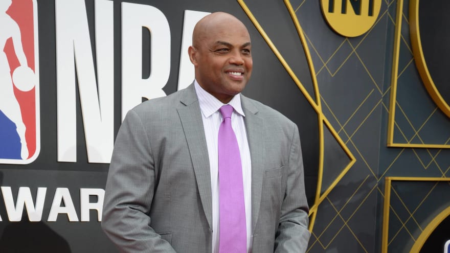 Charles Barkley Breaks Out Broom Sweeps Set After Blazers Upset Lakers Yardbarker