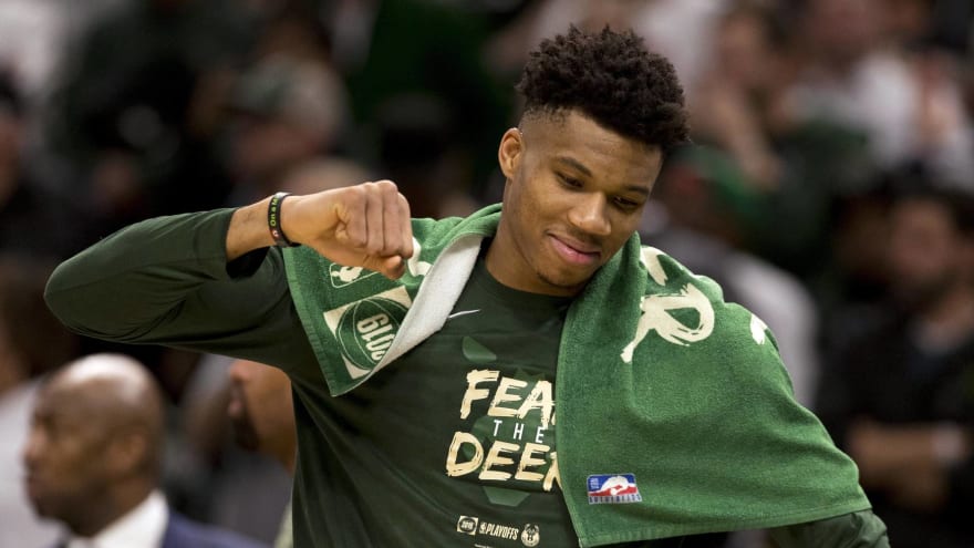 Giannis Hopes To Remain With Bucks His Entire Career Yardbarker