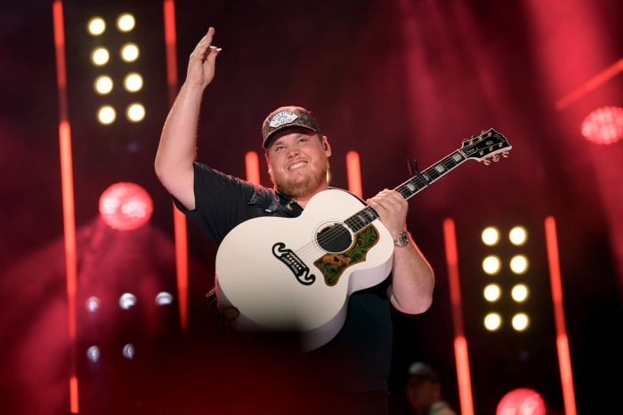 Country Artist of the Year: Luke Combs