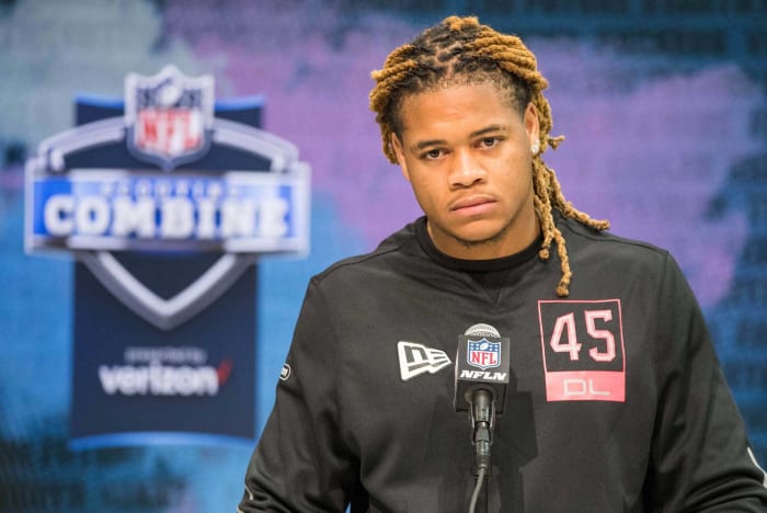 Pieles rojas de Washington: Chase Young, DE, Estado de Ohio