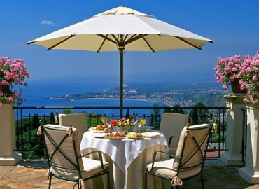 Study Abroad Reviews for API (Academic Programs International): Taormina - Babilonia - Center for Italian Language and Culture