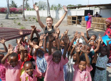 Study Abroad Reviews for Projects Overland: Tanzania - Volunteer Opportunities in Health Care, Teaching and Community Service