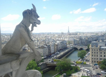 Study Abroad Reviews for University of Northern Iowa: Traveling - UNI Capstone in London and Paris