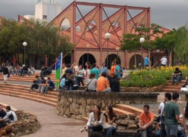 UFMG - Universidade Federal de Minas Gerais - [Artigo] É preciso