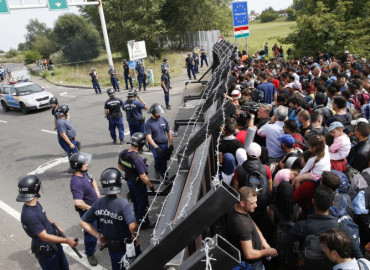 Study Abroad Reviews for George Mason University: Migration and the Refugee Crisis in Europe Internship