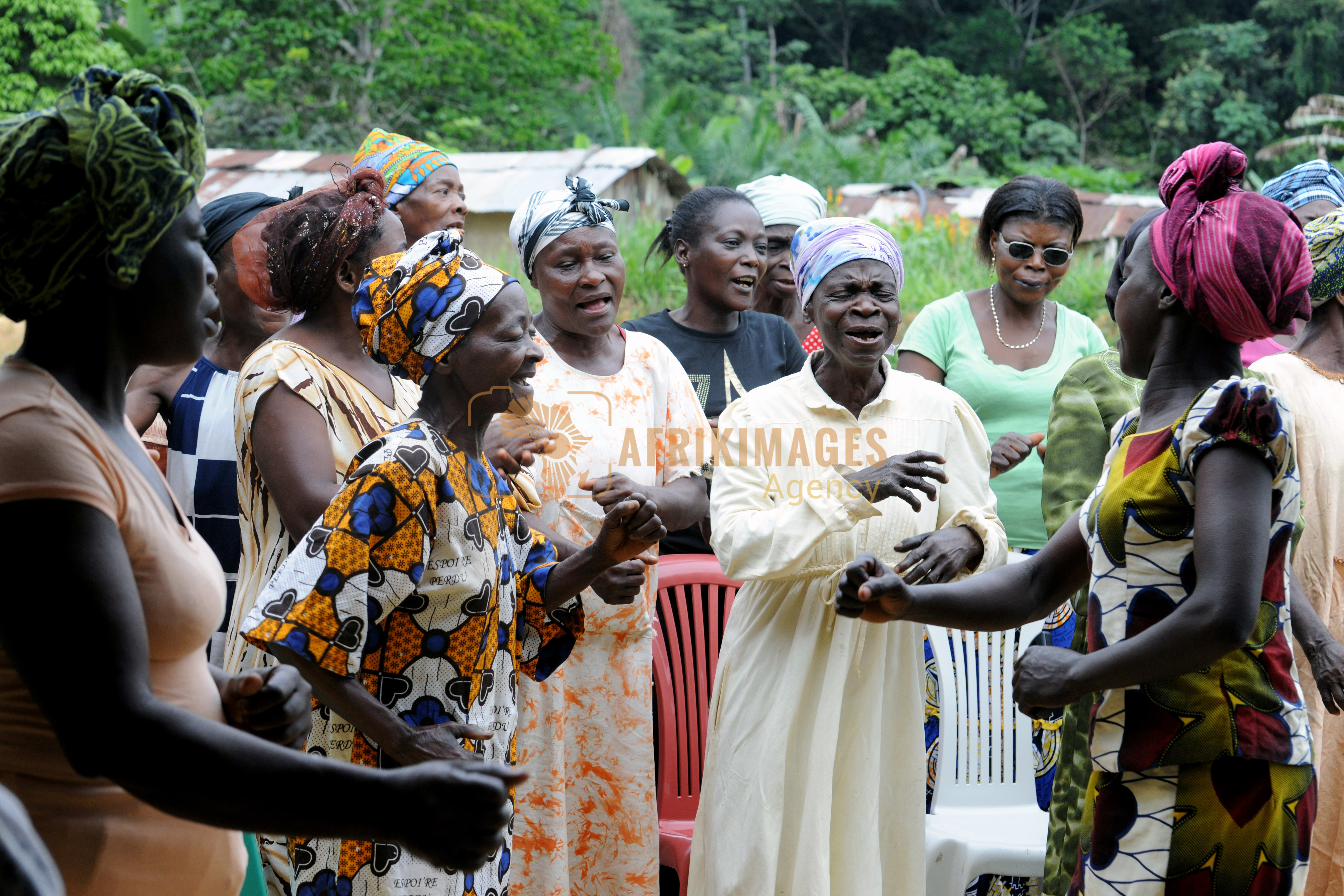 Afrikimages gabon / gens