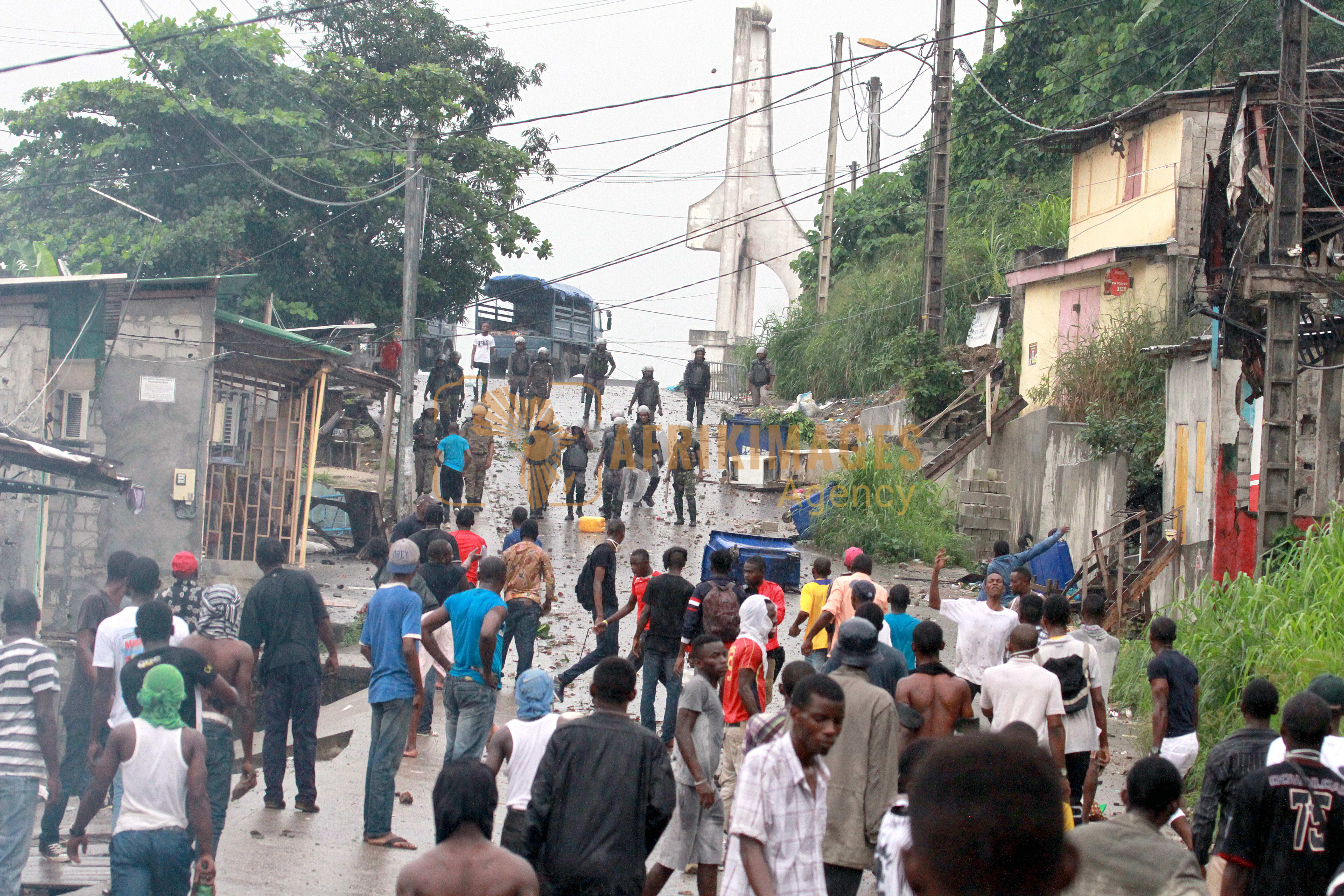 gabon / manifestations violentes