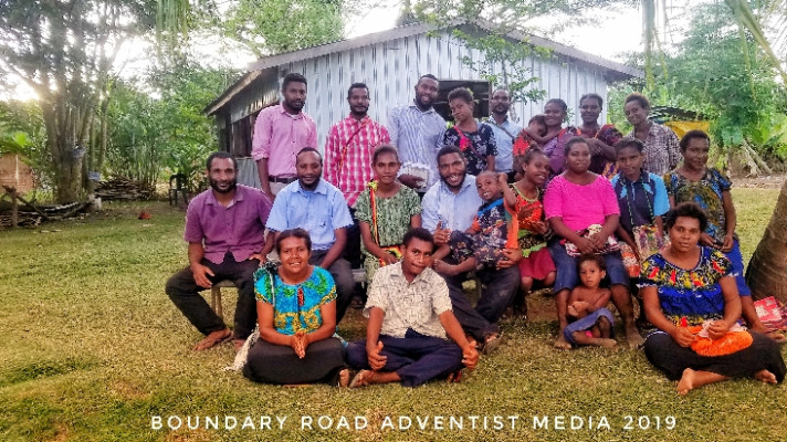 Nadzab church members