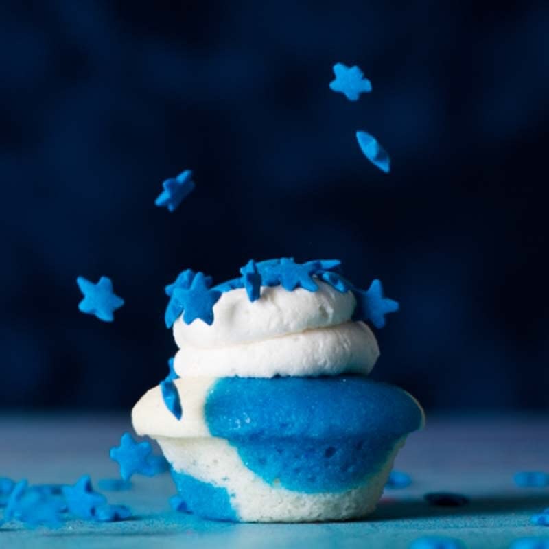Make-A-Wish cupcake created by baked by Melissa with decorative stars