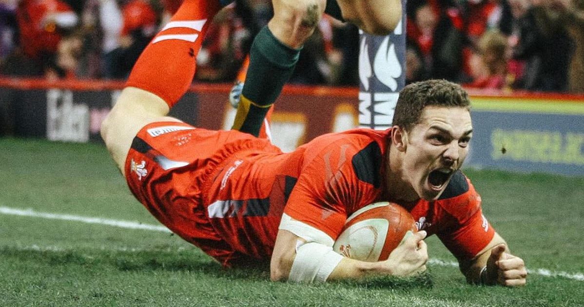 George North scoring a try