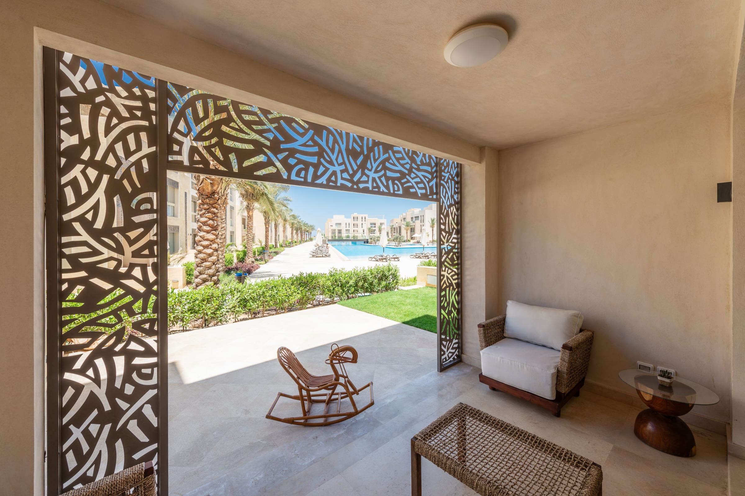 Secluded & Bespoke 1 BDR Apt with Pool View & Beach access — Apartment in Mangroovy Residence, El Gouna, Egypt — photo 4