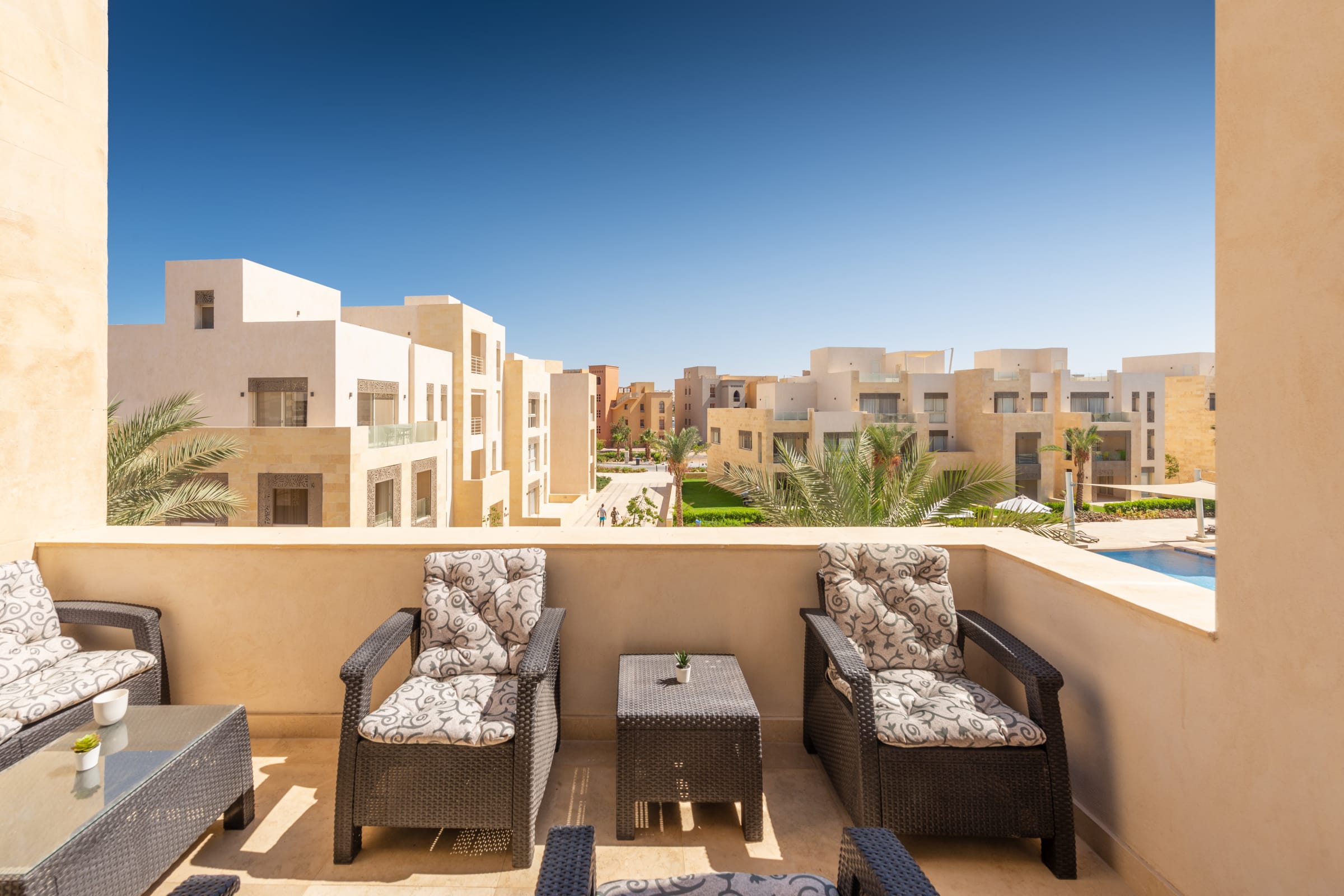 Luxe 3BDR w/ Private Rooftop Jacuzzi & Beach Access — Penthouse in Mangroovy Residence, El Gouna, Egypt — photo 24