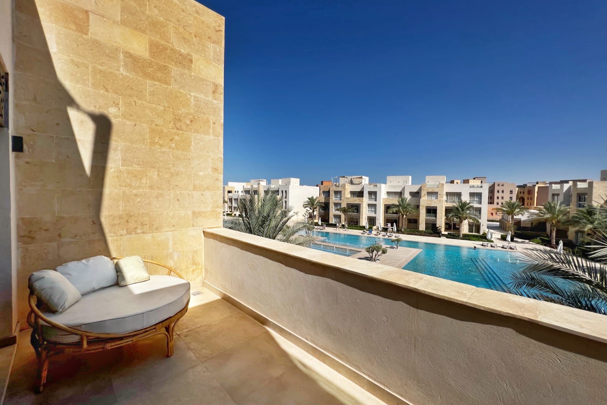 Spectacular & Soaring 2 BDR  w/ Private Rooftop Jacuzzi & Beach Access — Penthouse in Mangroovy Residence, El Gouna, Egypt — photo 25