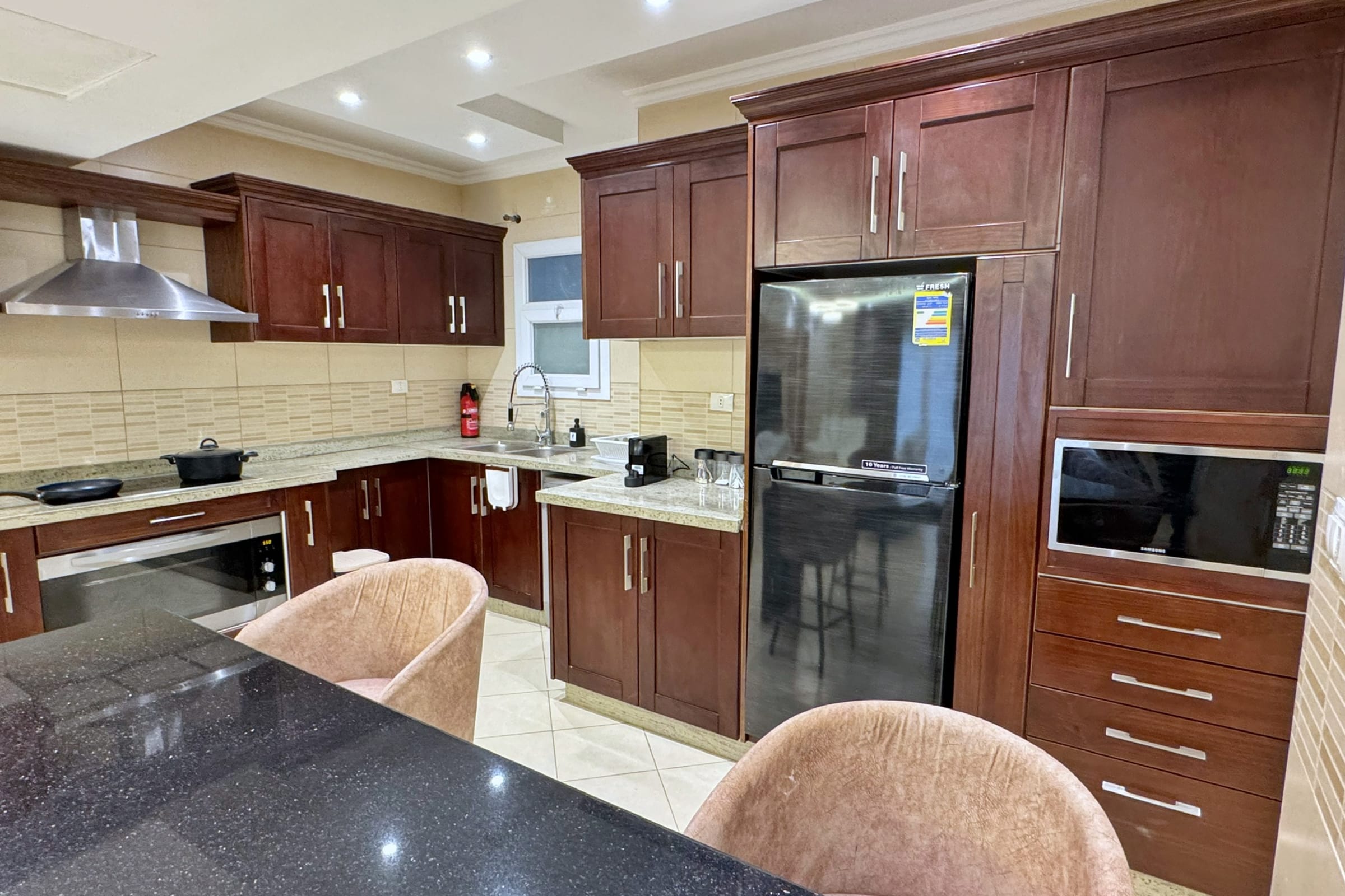 Calm & Classy 2BR - 5 min to Airport — Apartment in Plot 1258 El-Nasr Rd, Sheraton Al Matar, El Nozha, Cairo Governorate 11799, Egypt, Cairo, Egypt — photo 10