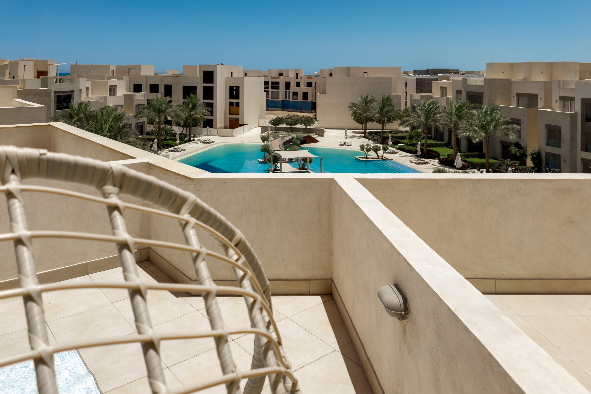 Glow & Tide 1BDR w/ Rooftop @ Mangroovy |Free Pool & Beach Access — Apartment in Mangroovy Residence- Gouna, El Gouna, Egypt — photo 4