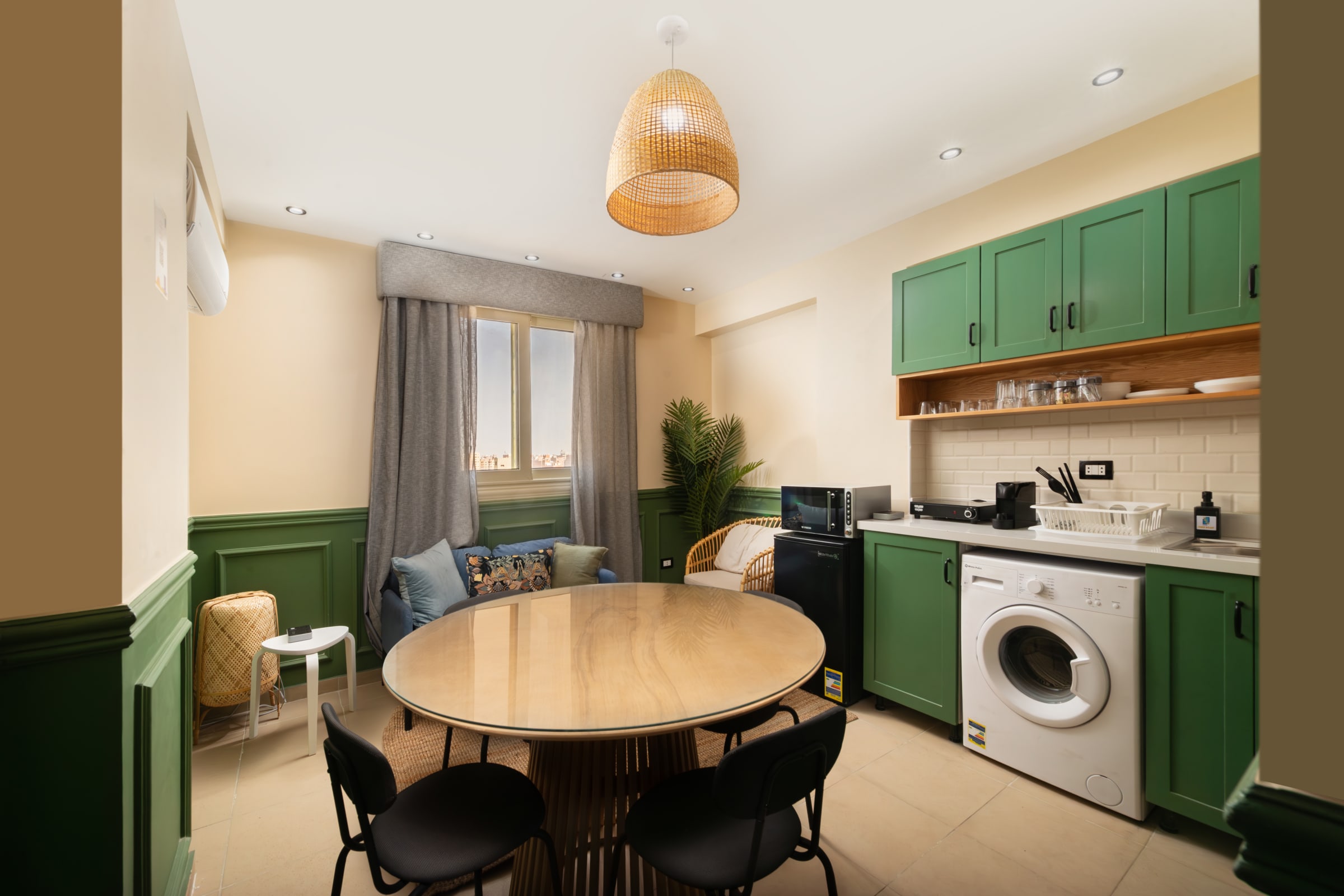Jacuzzi 2BDR By The Historic Pyramids (Apt.6) 6