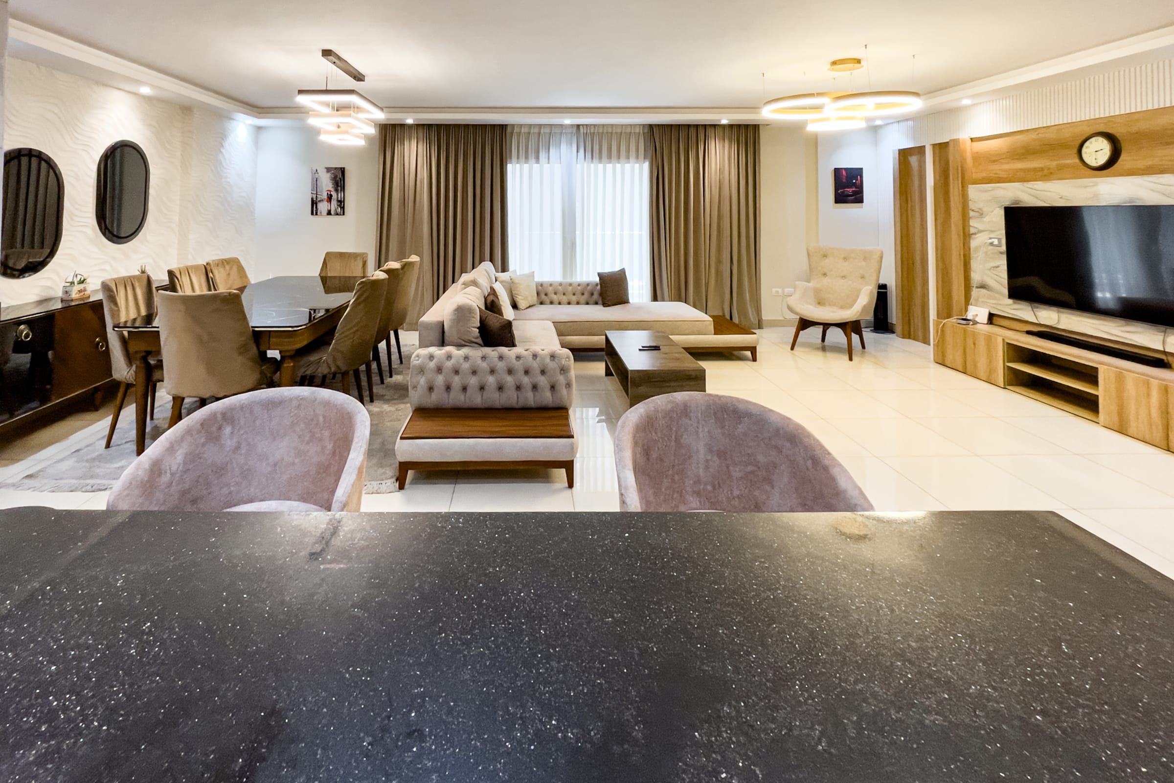 Calm & Classy 2BR - 5 min to Airport — Apartment in Plot 1258 El-Nasr Rd, Sheraton Al Matar, El Nozha, Cairo Governorate 11799, Egypt, Cairo, Egypt — photo 3
