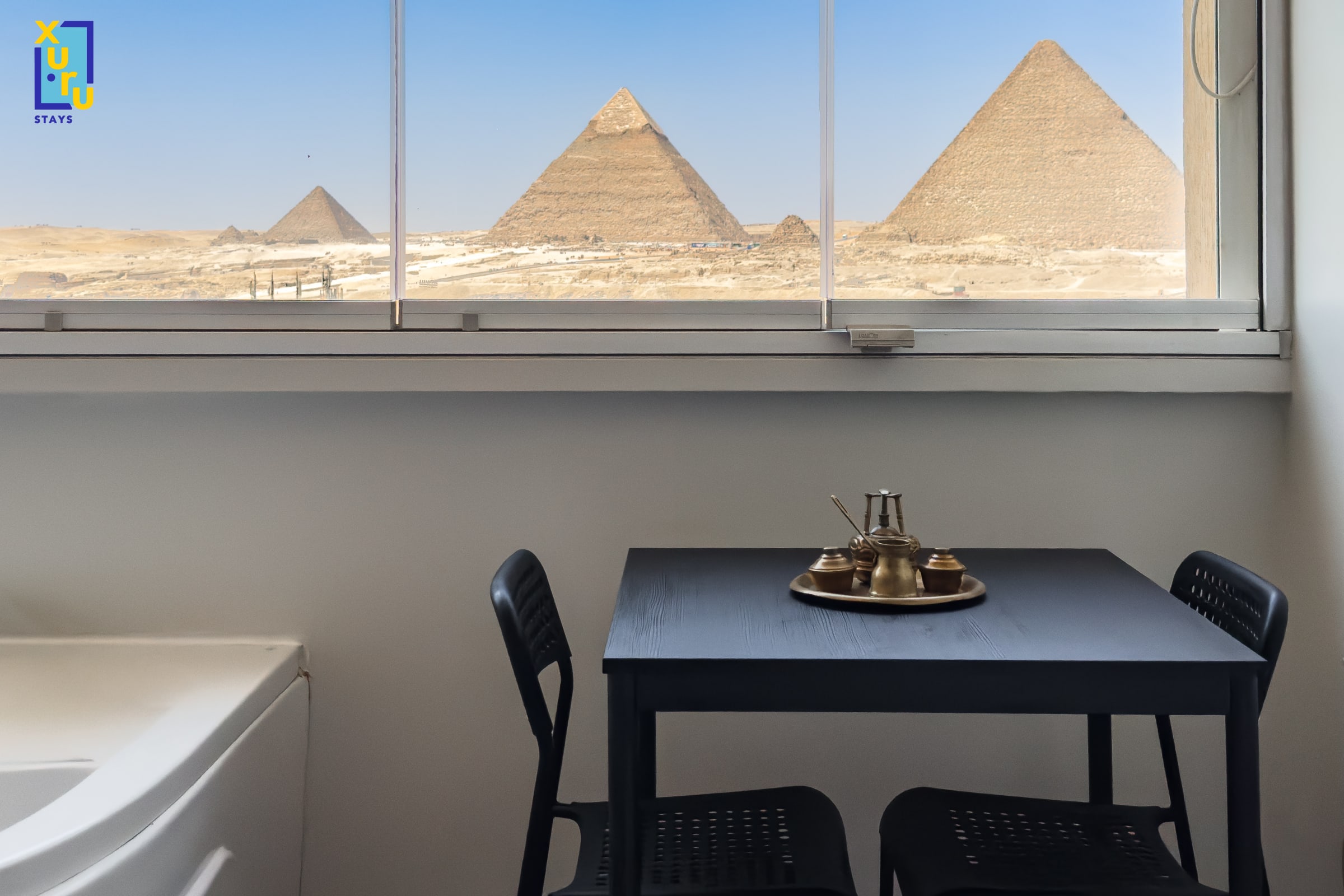 Jacuzzi Studio By The Historic Pyramids (Apt.1) 5