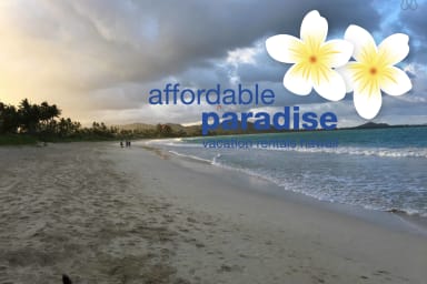 5 minute walking distance to Kailua Beach and beach park