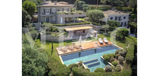 REF 2095 - Villa moderne, fraichement rénovée sur les hauteurs de Cannes