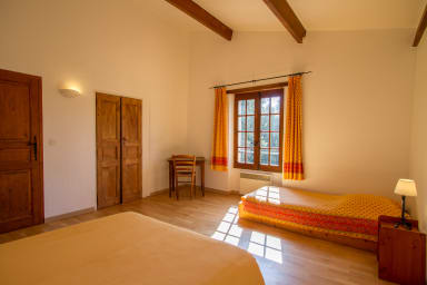 L'Oubradou, the master bedroom