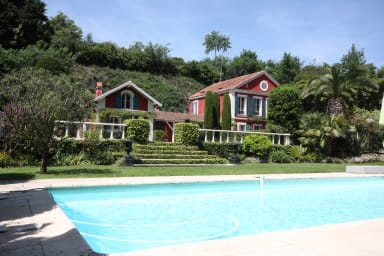 Belle Villa avec piscine et magnifique jardin