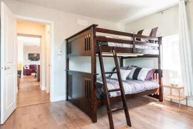 Bedroom 4: Double-Double bunk bed