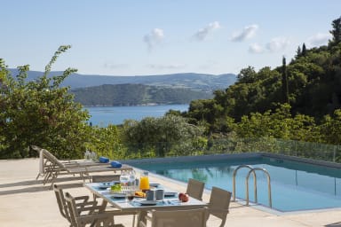 Secluded Luxury Sea View Villas 400m from the beach & close to Lefkada town