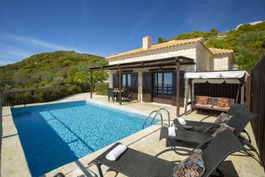 Cosy Villa Ersi deal for couples and families,with private pool & sea view