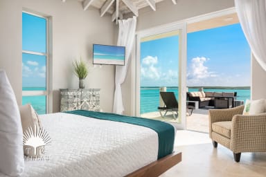 Bedroom with access to the private pool.
