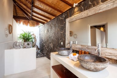 Villa Kimaya | 3 bedroom private villa in Padonan Canggu Bali