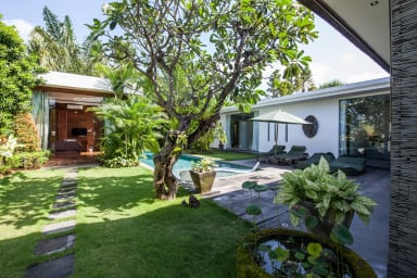 Villa Cempaka Ungu | 3 bedroom private luxury villa rental in Seminyak Bali