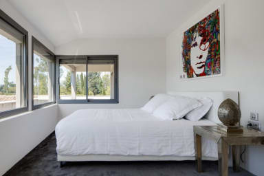 Air-conditioned master suite on the first floor