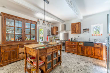 Bastide La Chêneraie. Serenity Rentals / Location saisonnière & Conciergerie