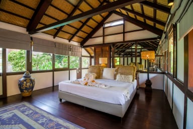Villa Sembunyi | 5 bedroom private luxury villa rental next to Seminyak Bali