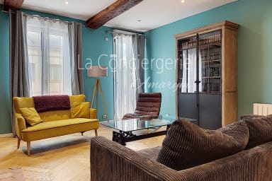 agréablesalon, équipé pour passer de bons moments en famille ou entre amis