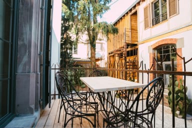 Splendide balcon au calme et dans un décor atypique ... envoûtant !