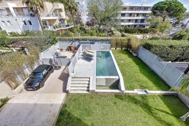 (209) Superbe Villa 141 m2 Piscine Climatisée Jardin Parkings