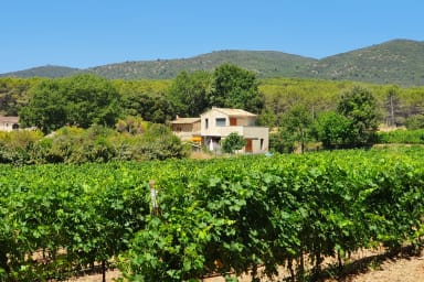 Lauris AIR Property Provence
