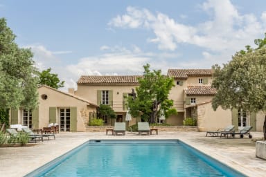 Superbe villa à louer en Provence avec piscine