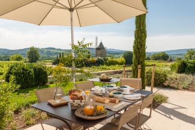 Stunning villa rental Gordes Luberon