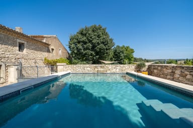 Superb house to rent in the heart of Provence in Ménerbes
