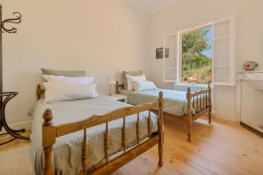 Dream holidays in a spacious house with heated swimming pool