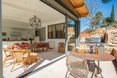 Well-being and serenity holidays at Roussillon in the Luberon