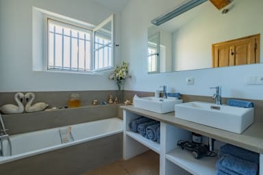 Dream holiday in the heart of the Luberon