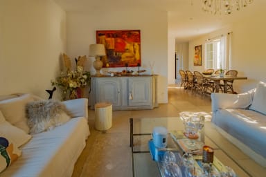 Well-being and serenity holidays at Bonnieux in the Luberon
